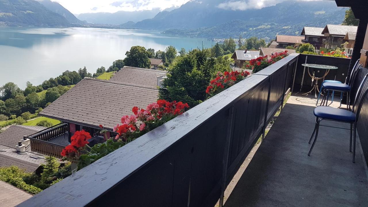 Traumhaftes Chalet Mit Seesicht Krattigen Exterior photo